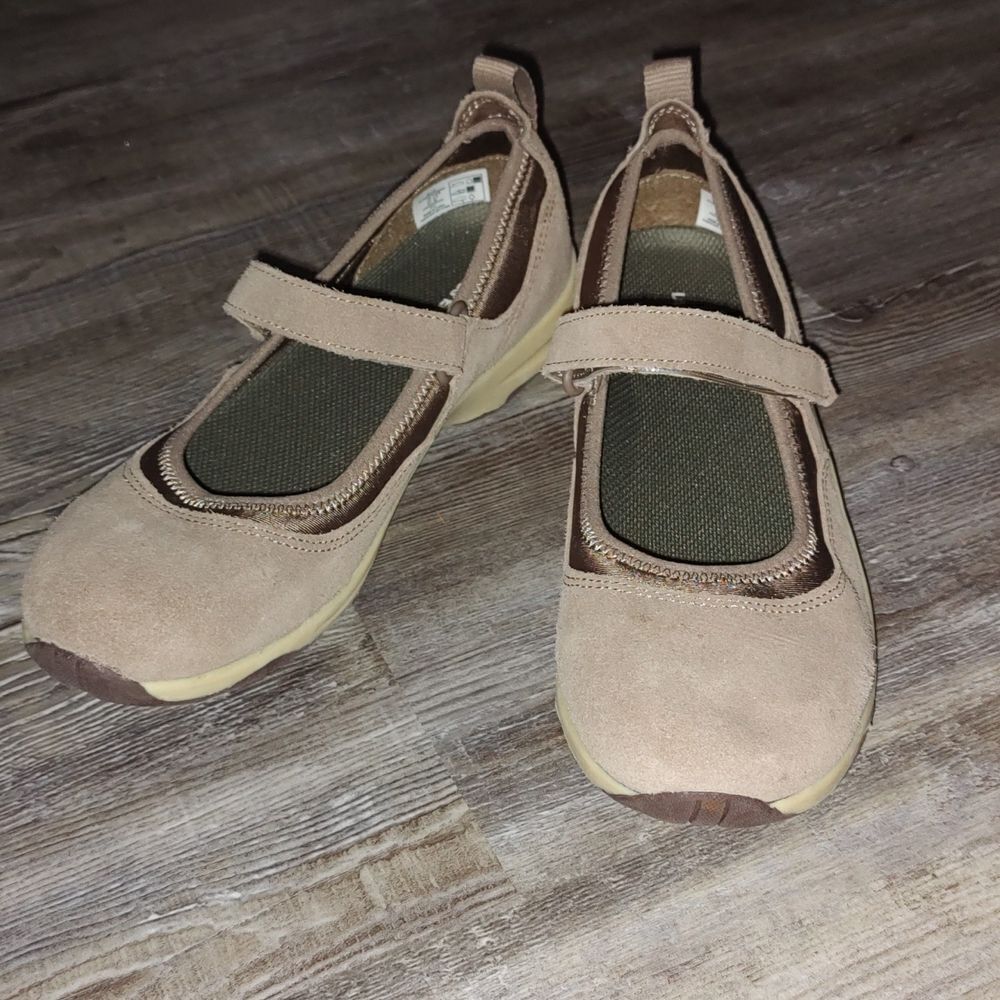 Lands End tan brown mary jane shoes  Sz 7.5